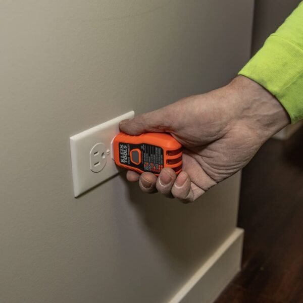 Klein Tools 80016 Circuit Breaker Finder Kit Review Accurate and Reliable for Professionals